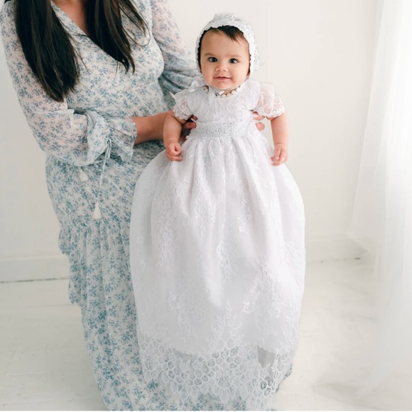 Baby beau & belle Olivia Christening Gown & Bonnet